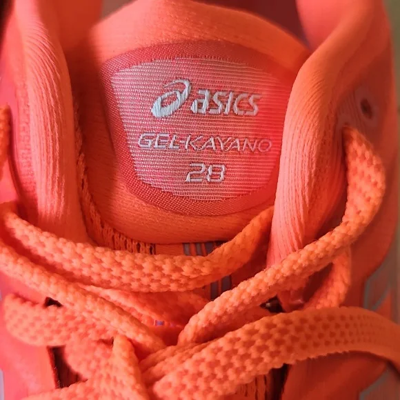 NWT Asics Kayano 28 - Picture 4 of 6